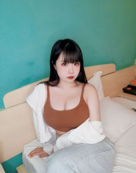julia中文字幕在线观看_超清手机在线观看