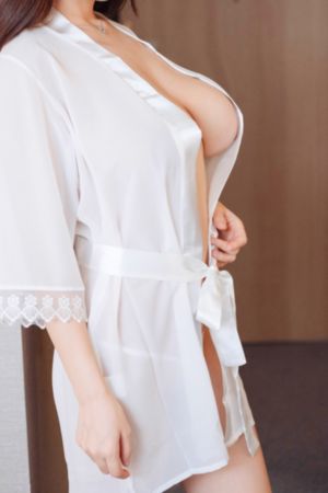 久久久精品人妻av一区二区三区_中文字幕在线观看