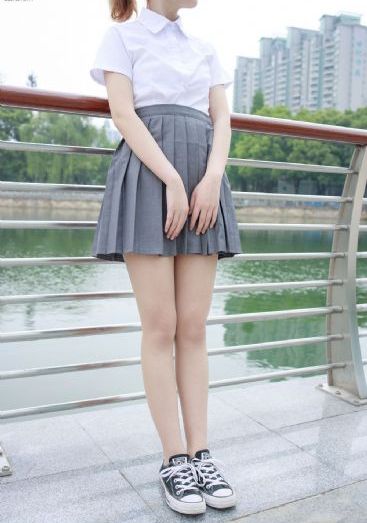又粗又黄又爽的免费视频网站_在线观看免费版