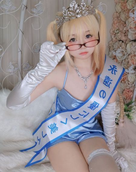 久久久久久澡堂盗摄偷窥_DVD电影完整版