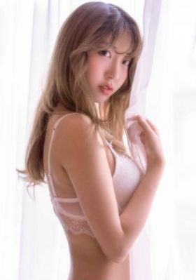 亚洲男人的天堂久久精品_720日韩电影在线